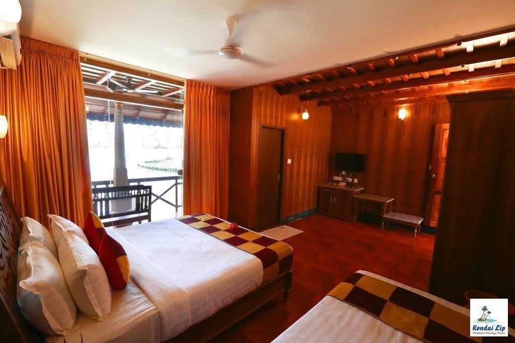 Kondai Lip Backwater Heritage Resort Kochi Esterno foto